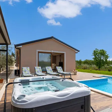 Villa Mihaela