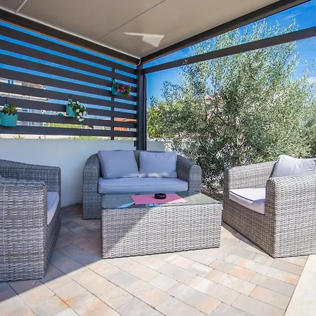 Mihaela By Briskva Vila