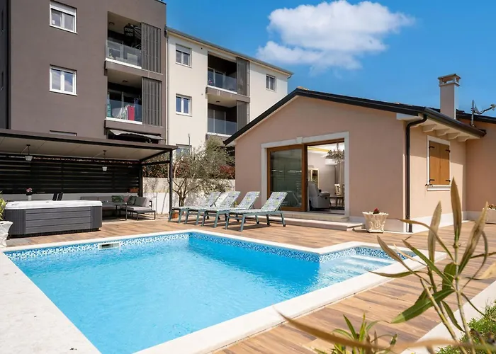 Mihaela By Briskva *